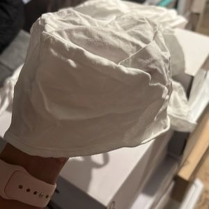 4 reusable white scrub caps! Medical use